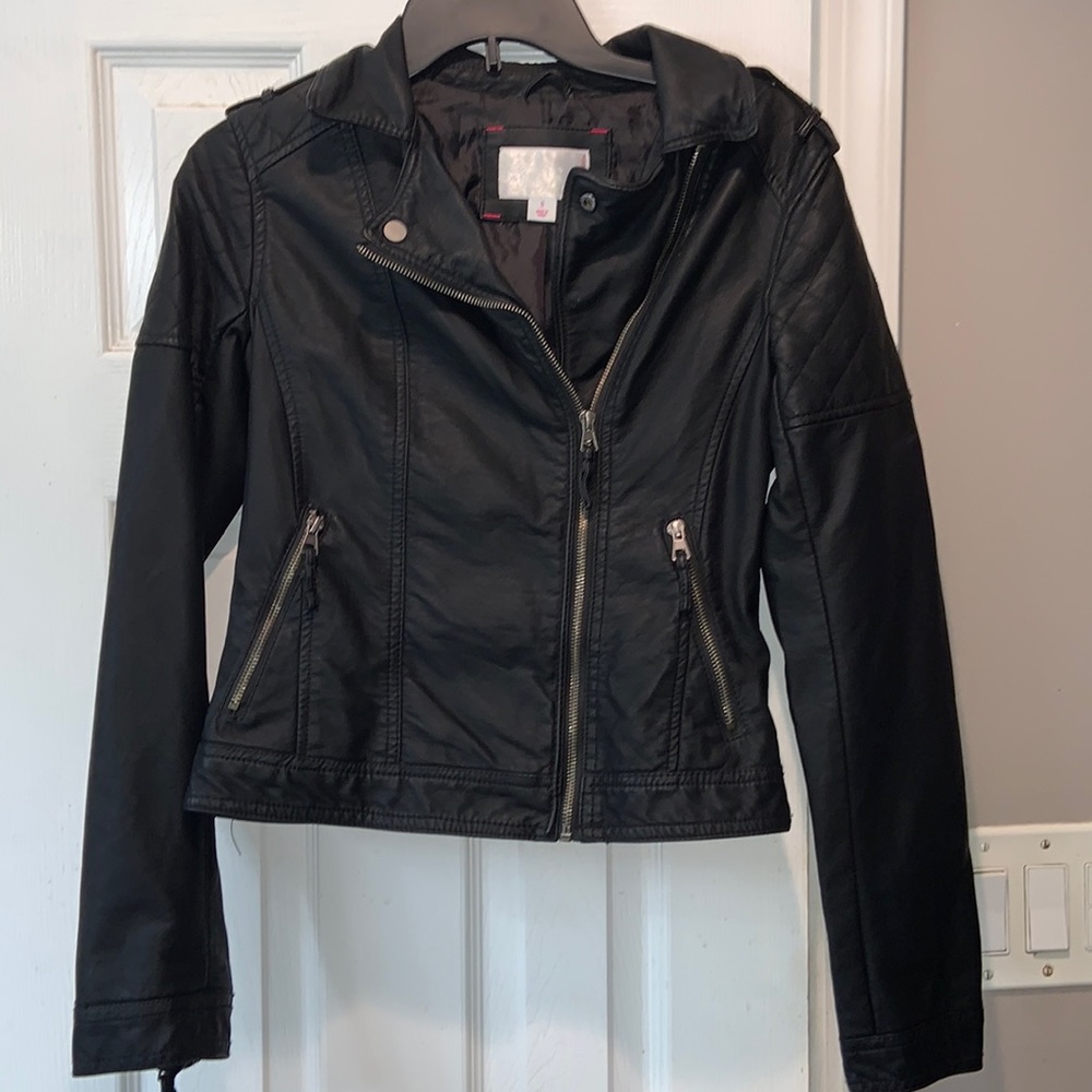 XHILARATION faux leather size small Jrs jacket